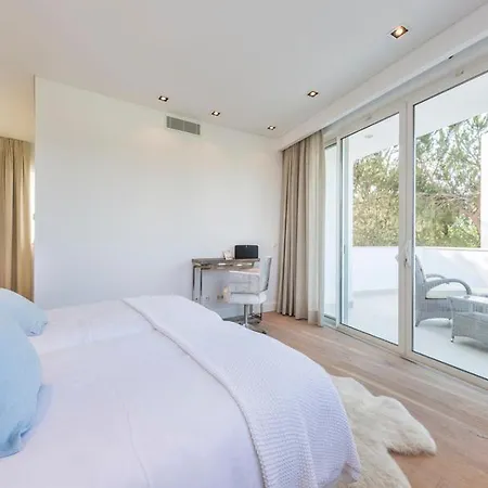 Sleeps 8 Pool Air Con T607959 Vila *