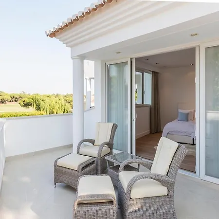 Sleeps 8 Pool Air Con T607959
